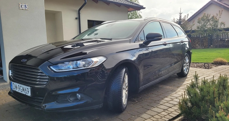 Ford Mondeo cena 39500 przebieg: 221000, rok produkcji 2015 z Wrocław małe 121